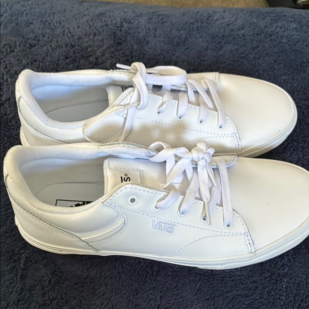 Vans White Canvas Sneakers Classic Low-Top - Picture 3 of 6